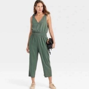 A New Day Green Wide Leg Jumpsuit Tie Straps Elastic Waist Size M